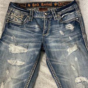 Sz 28 Rock Revival easy crop jeans